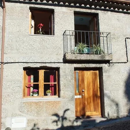 Tatil Evi Stone Guimarães